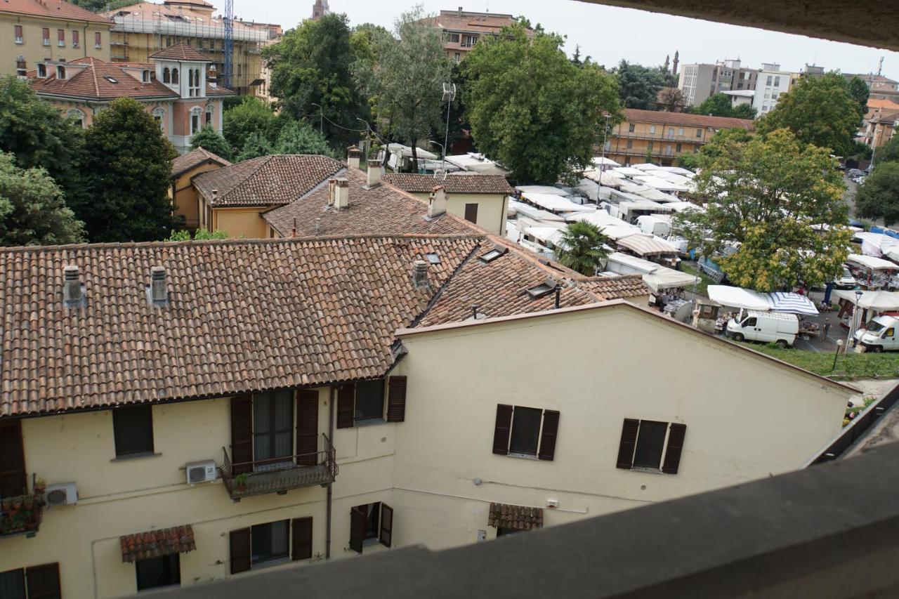 La Rotonda 2 Camere Con Terrazza In Centro Pavia Exterior photo