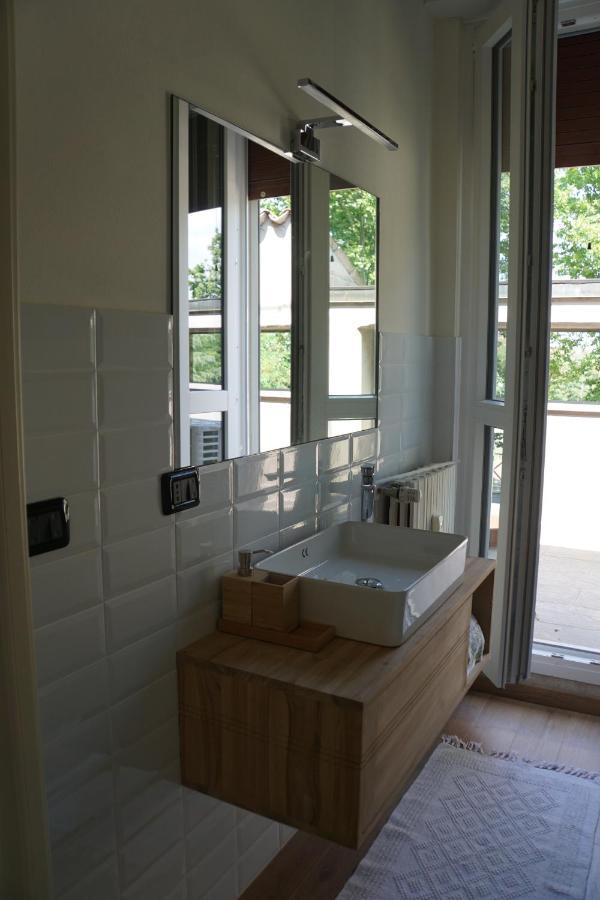 La Rotonda 2 Camere Con Terrazza In Centro Pavia Exterior photo